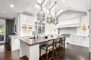 1722 Monument St, Concord, MA 01742 - Photo 10