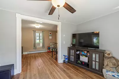 138 Charlton St, Southbridge, MA 01550 - Photo 16