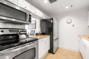 75-83 Cambridge Pkwy, Cambridge, MA 02142 - Photo 10