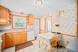 109 Darby Rd, Brockton, MA 02302 - Photo 4