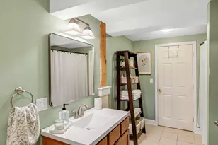 25 Cedar St, Amesbury, MA 01913 - Photo 22