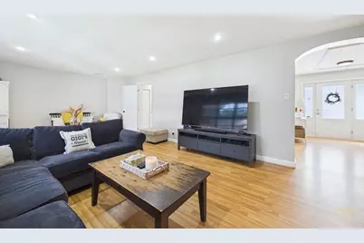 277 Tarkiln Hill Rd, New Bedford, MA 02745 - Photo 6