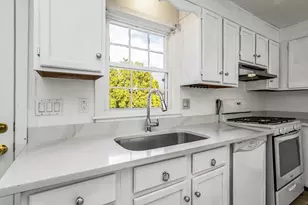 23 Hobson St, Lawrence, MA 01841 - Photo 2