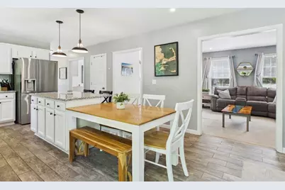 75 Erin Ct, New Bedford, MA 02745 - Photo 6