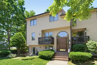 880 Landry Ave #1, North Attleboro, MA 02760 - Photo 2