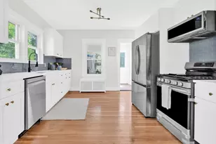 35 Brook St, Seekonk, MA 02771 - Photo 4