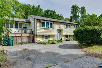11 Topliff St, Billerica, MA 01821 - Photo 2