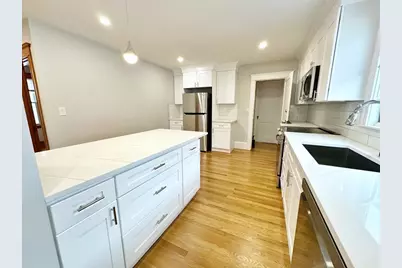 75 Governor Winthrop Rd #N/A, Somerville, MA 02145 - Photo 4