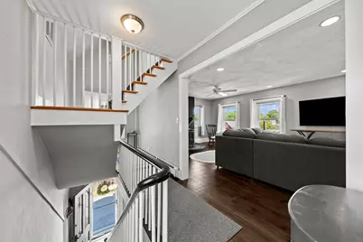25 Franklin St, Woburn, MA 01801 - Photo 16
