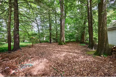 43 Woodlawn Ave, Northampton, MA 01060 - Photo 24