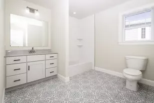 36 Floyd St, Revere, MA 02151 - Photo 20