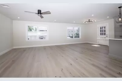 36 Floyd St, Revere, MA 02151 - Photo 14