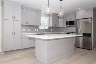 36 Floyd St, Revere, MA 02151 - Photo 10
