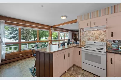 20 Indian Point Rd, Webster, MA 01570 - Photo 10