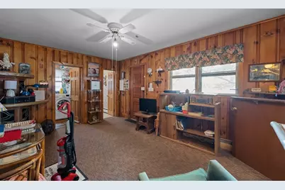 20 Indian Point Rd, Webster, MA 01570 - Photo 12