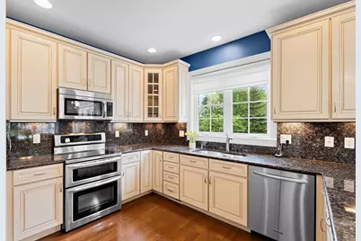 1 Avebury #31, Marlborough, MA 01752 - Photo 10