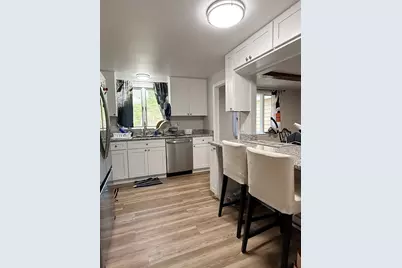 425 High St, Randolph, MA 02368 - Photo 6