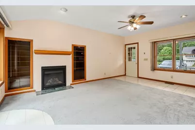 25 Wehr Rd, Hampden, MA 01036 - Photo 18