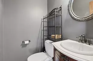 2055 Allen St, Springfield, MA 01118 - Photo 6