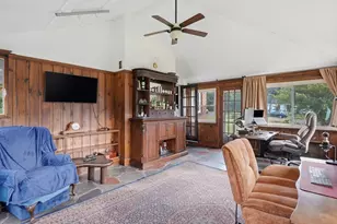 2055 Allen St, Springfield, MA 01118 - Photo 14
