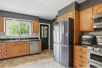 2055 Allen Street, Springfield, MA 01118 - Photo 10