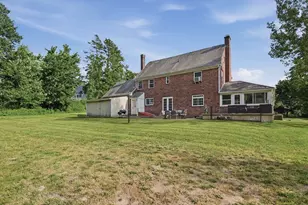 2055 Allen St, Springfield, MA 01118 - Photo 36
