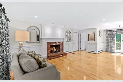 214 Presidential Dr, Abington, MA 02351 - Photo 4