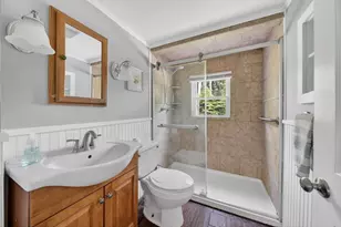 26 Oriole St, New Bedford, MA 02745 - Photo 8