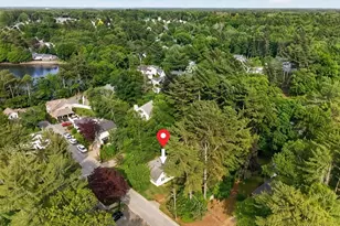 26 Oriole St, New Bedford, MA 02745 - Photo 2