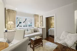 9 Willow, Boston, MA 02108 - Photo 2