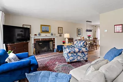 7 Bonnie Briar Rd, Barnstable, MA 02655 - Photo 2