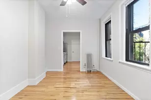 35 Grove St, Boston, MA 02114 - Photo 4
