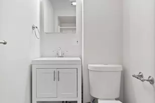 35 Grove St, Boston, MA 02114 - Photo 6