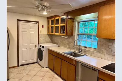 3 Merrill Dr, Framingham, MA 01701 - Photo 6