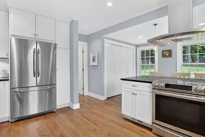 102 Miller St, Ludlow, MA 01056 - Photo 6