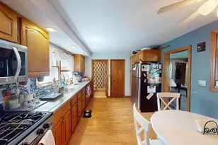 34 Trenton Rd, Dedham, MA 02026 - Photo 4
