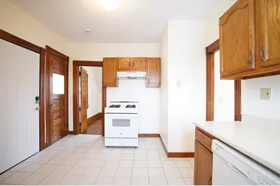 72-74 Crystal Ave #3, Springfield, MA 01108 - Photo 4