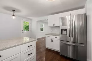 164 B E Central St, Natick, MA 01760 - Photo 8