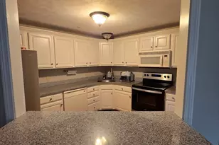 20 Mountain Laurel Ln, Fitchburg, MA 01420 - Photo 4
