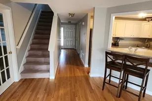 20 Mountain Laurel Ln, Fitchburg, MA 01420 - Photo 2