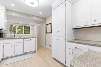 44 Rowena Rd, Newton, MA 02459 - Photo 10