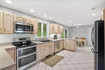 62 Coffey Ave, Haverhill, MA 01835 - Photo 10