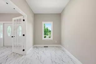 765 Massachusetts Ave, Lunenburg, MA 01462 - Photo 10