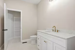 765 Massachusetts Ave, Lunenburg, MA 01462 - Photo 18