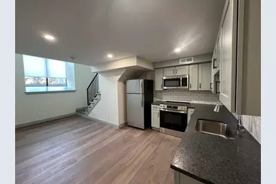 160 Seabury St #26, Fall River, MA 02720 - Photo 2