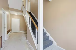 10 Dailey St, Attleboro, MA 02703 - Photo 16
