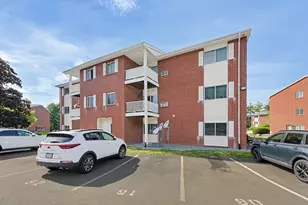 10 Dailey St, Attleboro, MA 02703 - Photo 4
