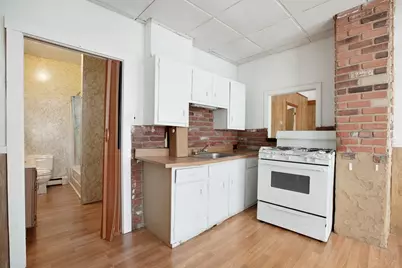 1359 Purchase St, New Bedford, MA 02740 - Photo 12