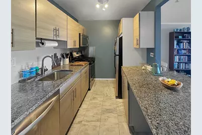 6 Whittier Pl #8R, Boston, MA 02114 - Photo 1