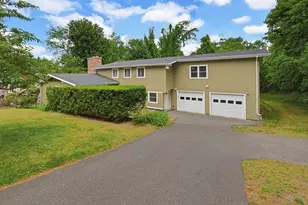 17 Churchill Rd, Winchester, MA 01890 - Photo 2